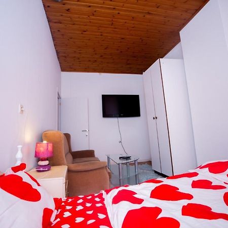 Agreable Chambre Sur Liege Avc Parking Et Wifi Gratuit Eksteriør billede