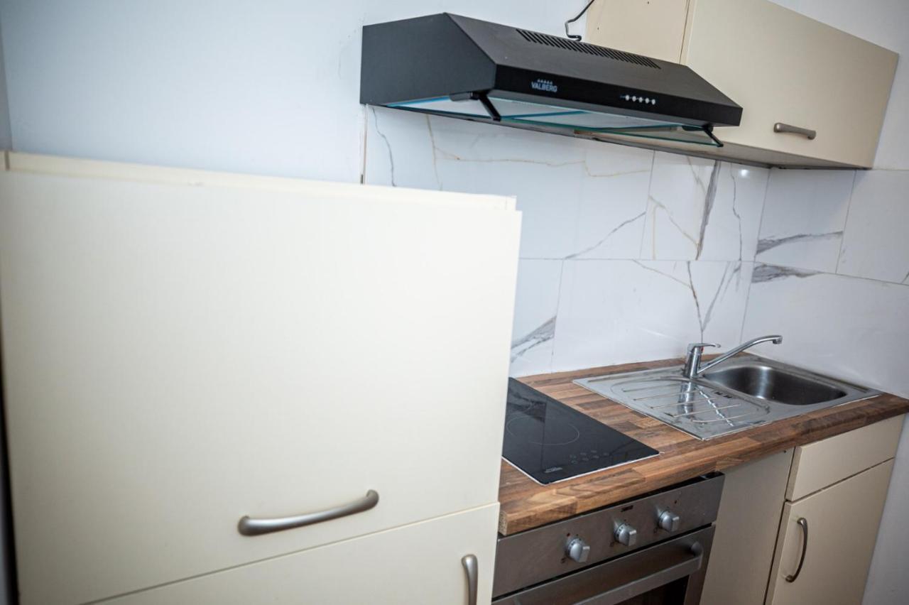 Agreable Chambre Sur Liege Avc Parking Et Wifi Gratuit Eksteriør billede